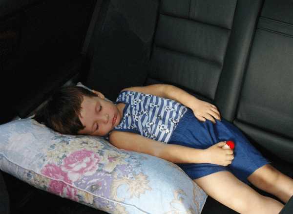 Перевозка детей в автомобиле без ремней безопасности
